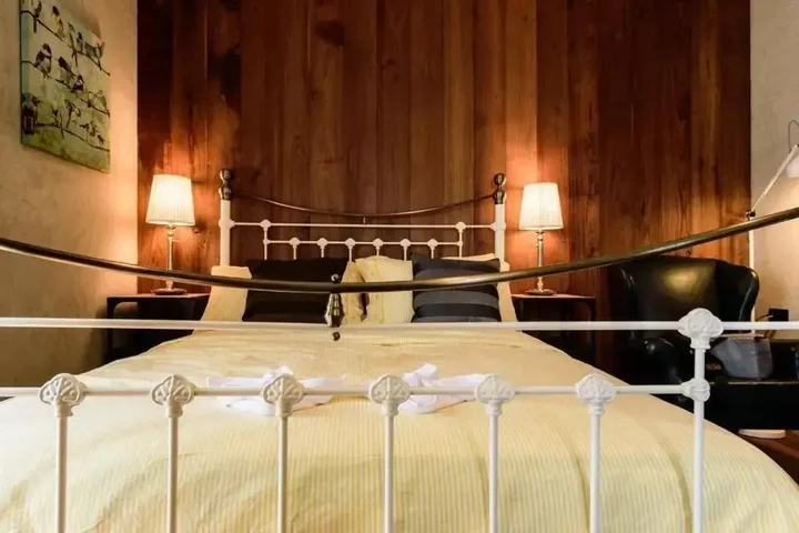 Ампхава: Rimrabeang Amphawa Cafe and Suite
