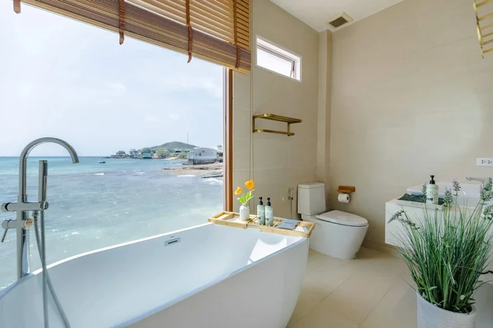 Ко-Лан: Moonlight Koh Larn