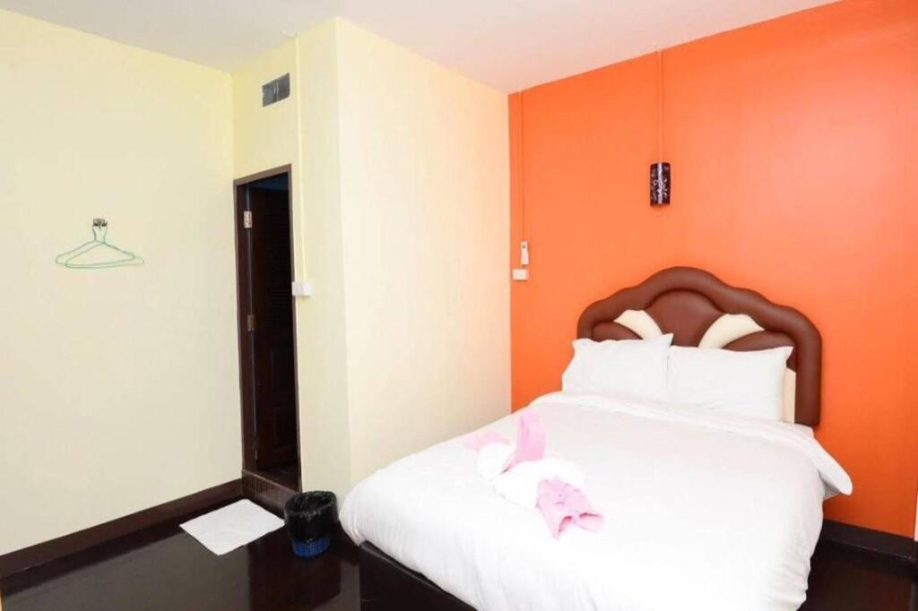 Канчанабури: The Best Riverside Guesthouse Kanchanaburi