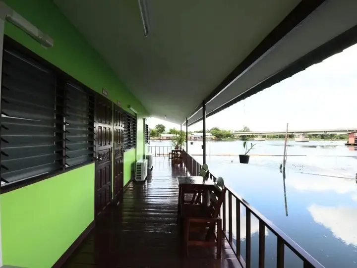 Канчанабури: The Best Riverside Guesthouse Kanchanaburi