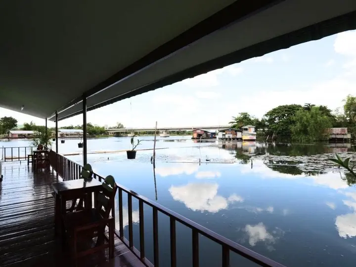Канчанабури: The Best Riverside Guesthouse Kanchanaburi