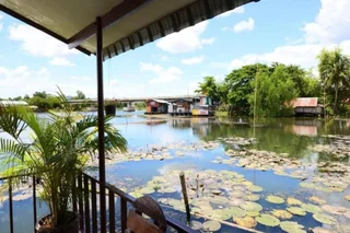 Канчанабури: The Best Riverside Guesthouse Kanchanaburi