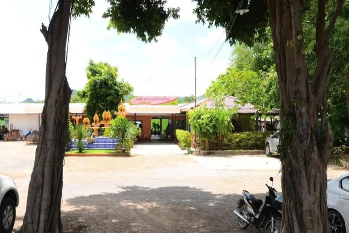 Канчанабури: The Best Riverside Guesthouse Kanchanaburi