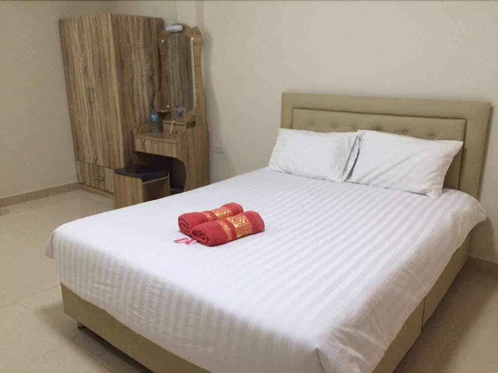 Пан Дунг: Sakchai Apartment