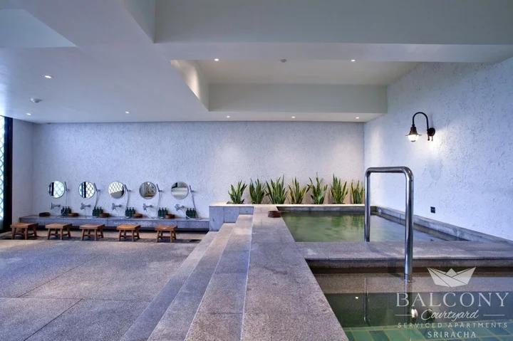 Сирача: Balcony Courtyard Si Racha Hotel & Serviced Apartments