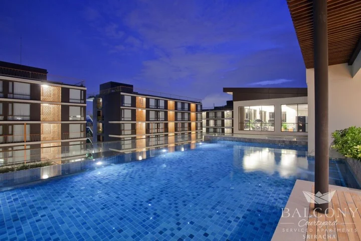 Сирача: Balcony Courtyard Si Racha Hotel & Serviced Apartments