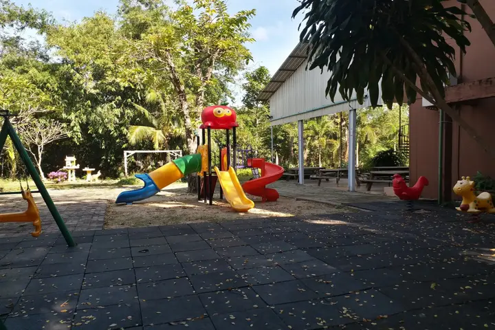 Нонг Нам Дэнг: Sand Paisan Resort