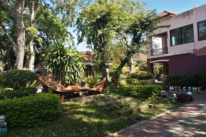 Нонг Нам Дэнг: Sand Paisan Resort