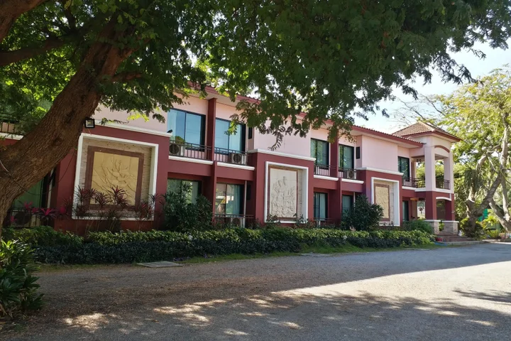 Нонг Нам Дэнг: Sand Paisan Resort
