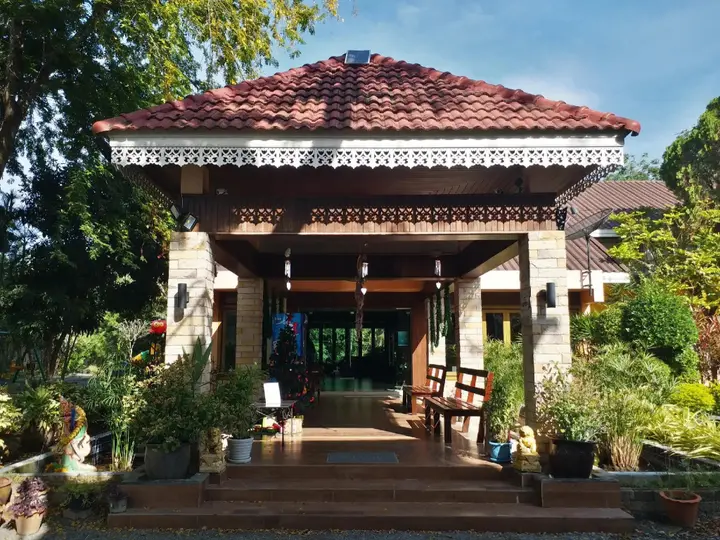 Нонг Нам Дэнг: Sand Paisan Resort