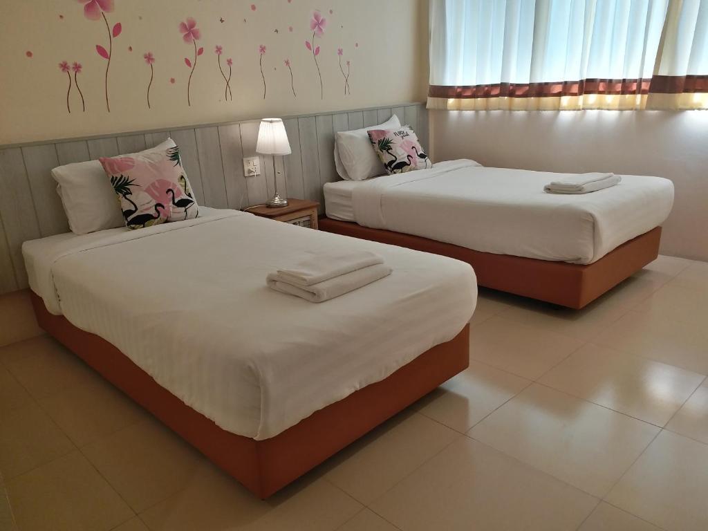 Нонг Нам Дэнг: Sand Paisan Resort