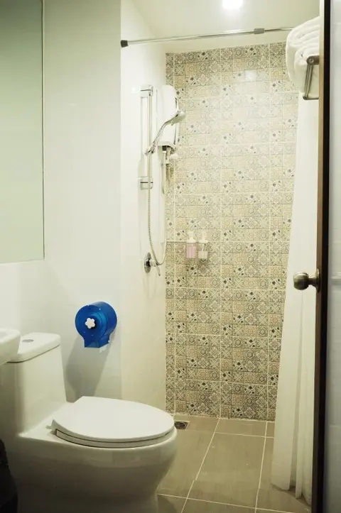 Сураттхани: A3 Living