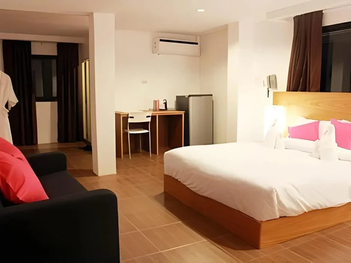 Сураттхани: I Room Hotel