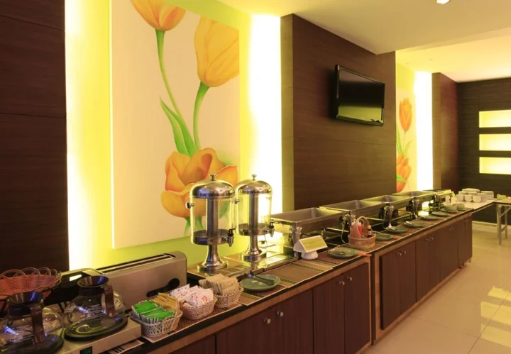 Сирача: Laemchabang City Hotel