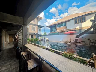 Сан-Кампаенг: Ora House