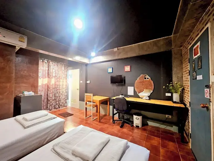 Сан-Кампаенг: Ora House