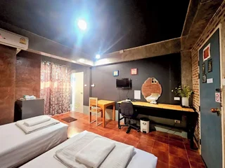 Сан-Кампаенг: Ora House