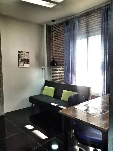 Сан-Кампаенг: Ora House