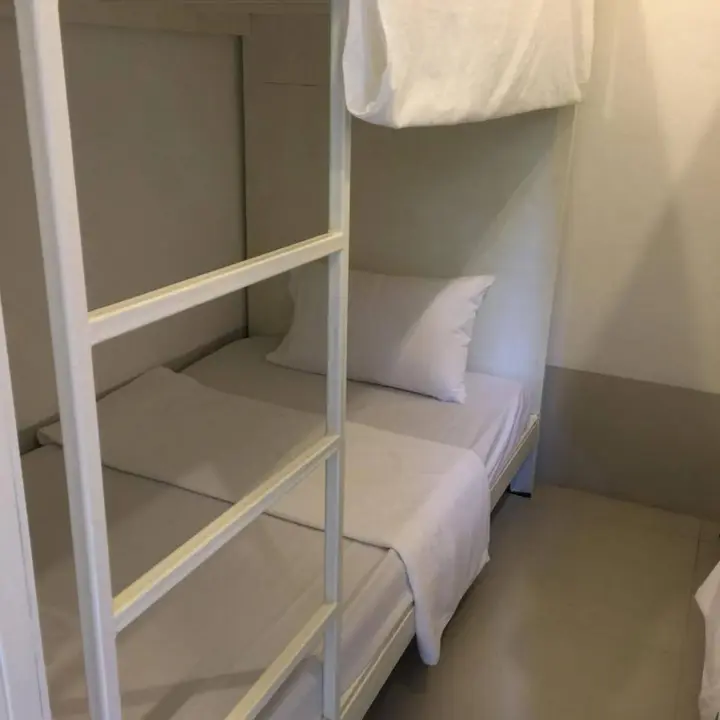 Остров Тау: The Best Hostel