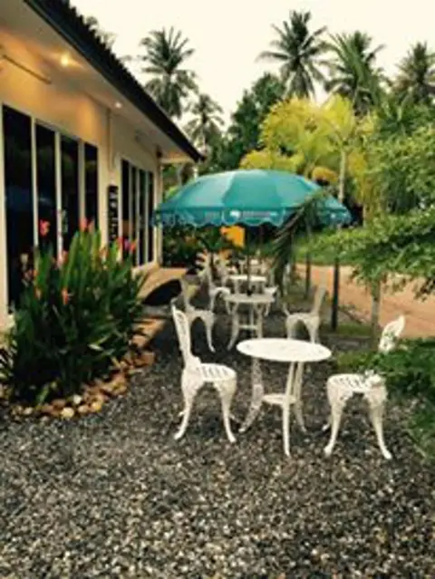 Остров Тау: The Best Hostel
