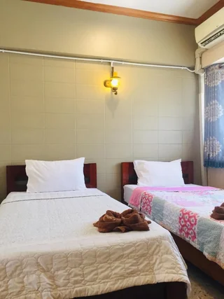 Лопбури: Nett Hotel