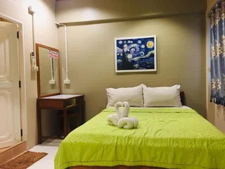 Лопбури: Nett Hotel