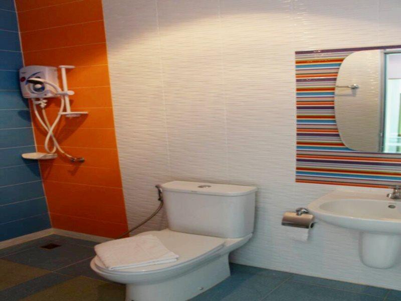 Кхлонг-Янг: Subpaisarn Hotel