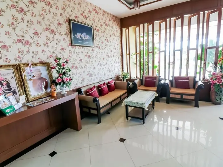 Удонтхани: Karnmanee Place Hotel