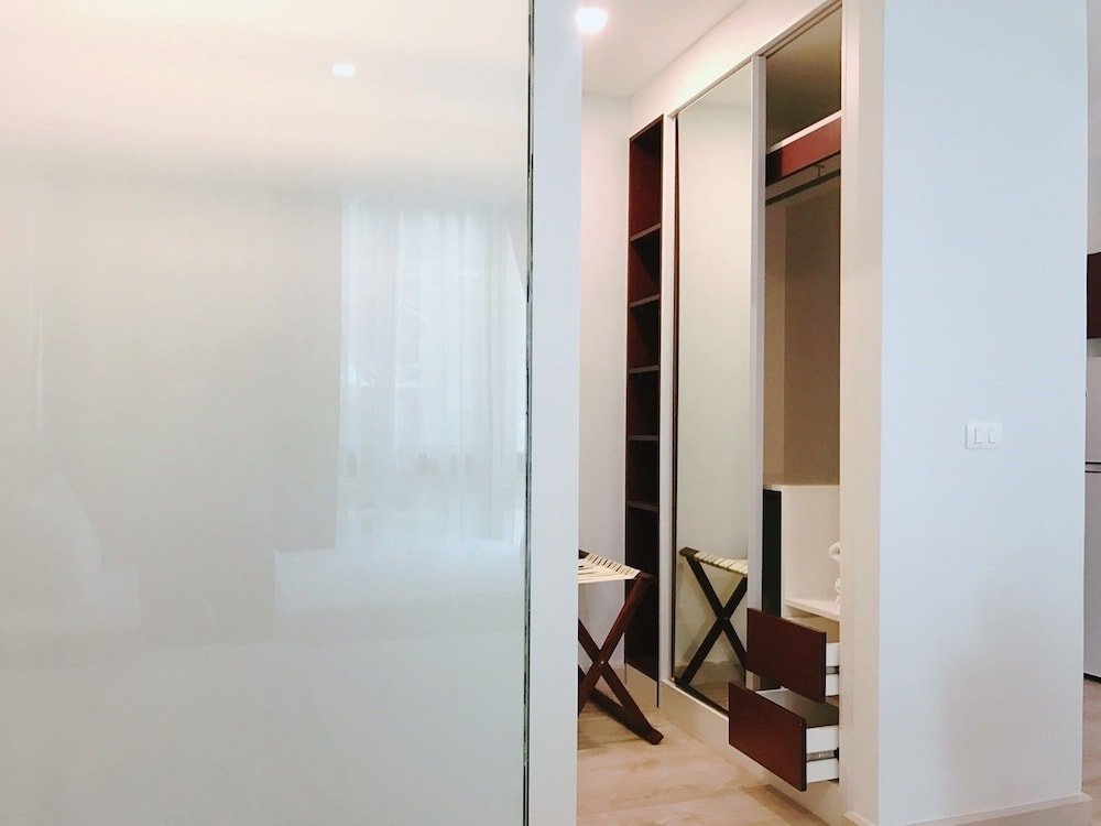 Тхаланг: Royal Lee The Terminal Phuket Condominium by Cullinan R.