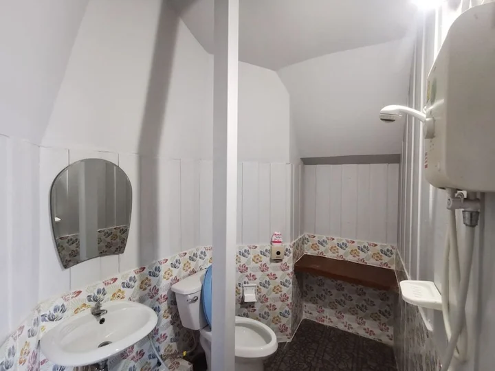 Сирача: De Coco House