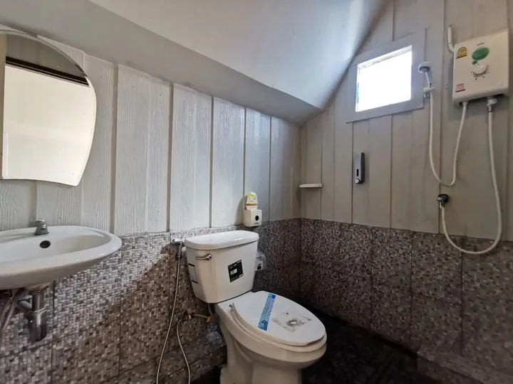 Сирача: De Coco House