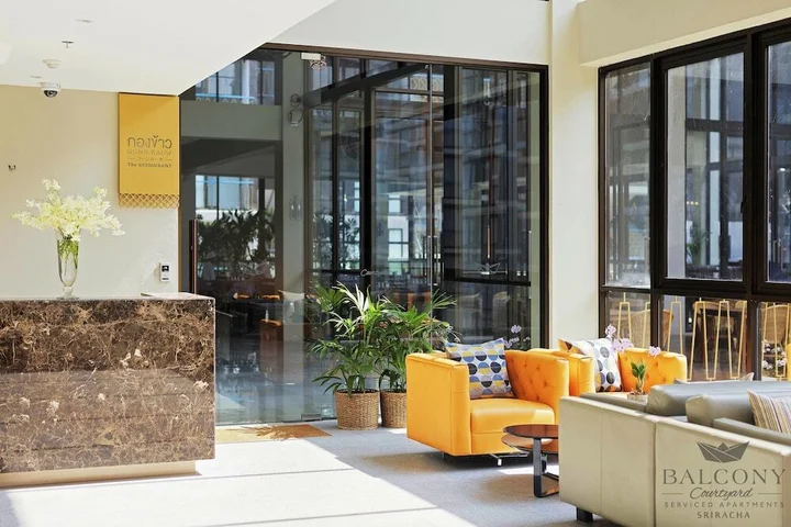Сирача: Balcony Courtyard Hotel & Serviced Apartment