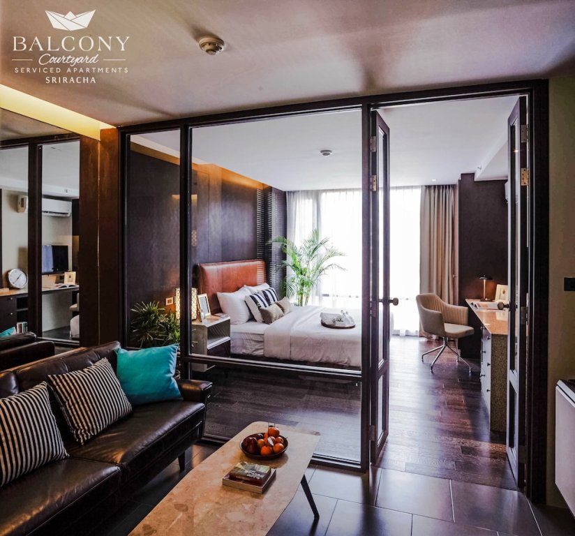 Сирача: Balcony Courtyard Hotel & Serviced Apartment