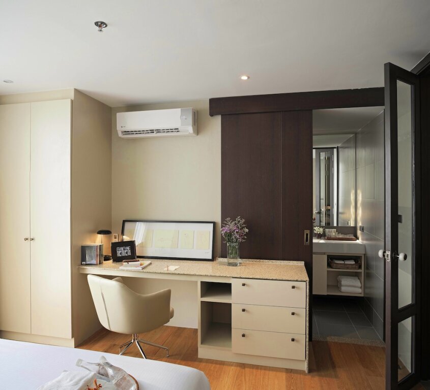 Сирача: Balcony Courtyard Hotel & Serviced Apartment