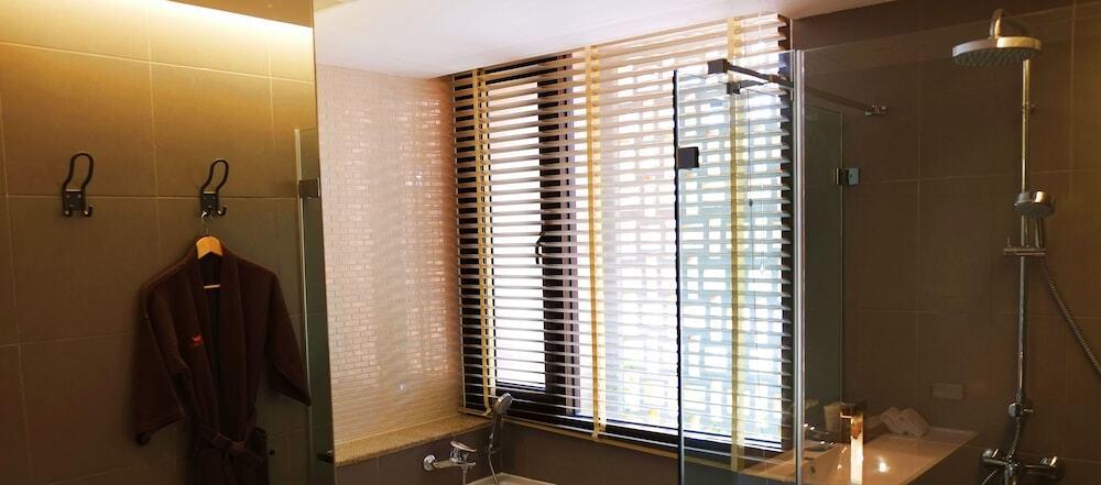 Сирача: Balcony Courtyard Hotel & Serviced Apartment