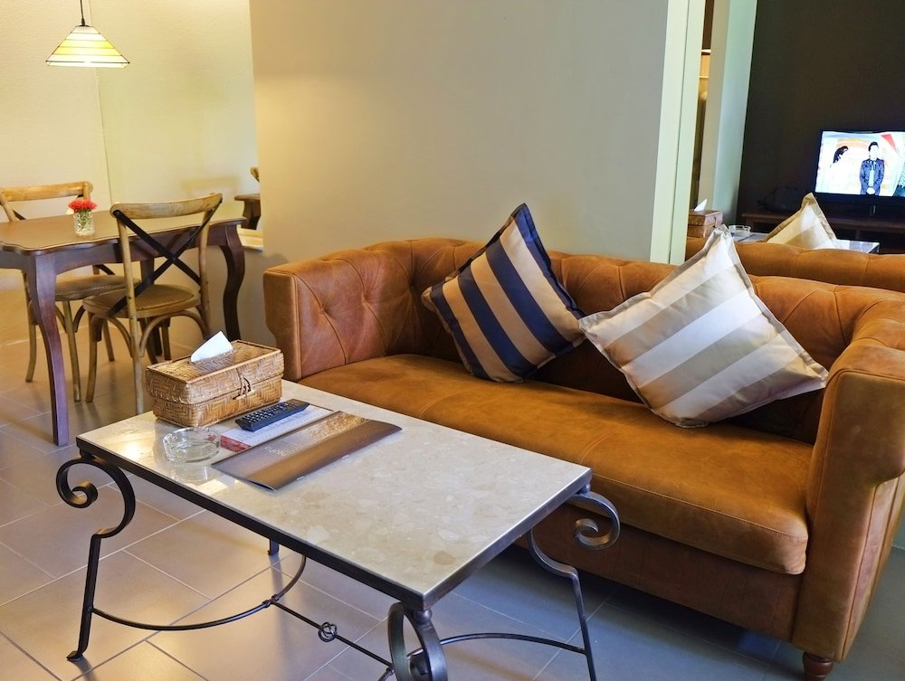 Сирача: Balcony Courtyard Hotel & Serviced Apartment