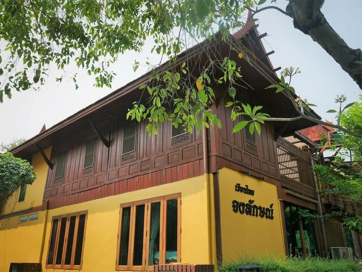 Пхитсанулок: Ruen Thai Jong Lux