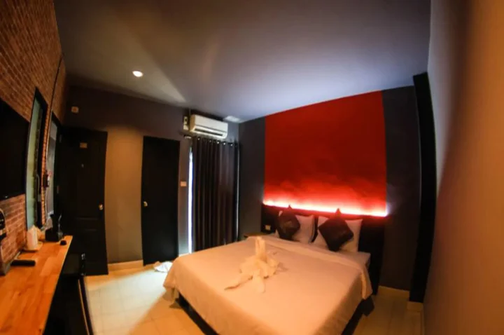 Накхонситхаммарат: Hotel Passion