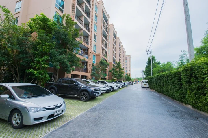 Паттайя: Atlantis Pattaya High Service