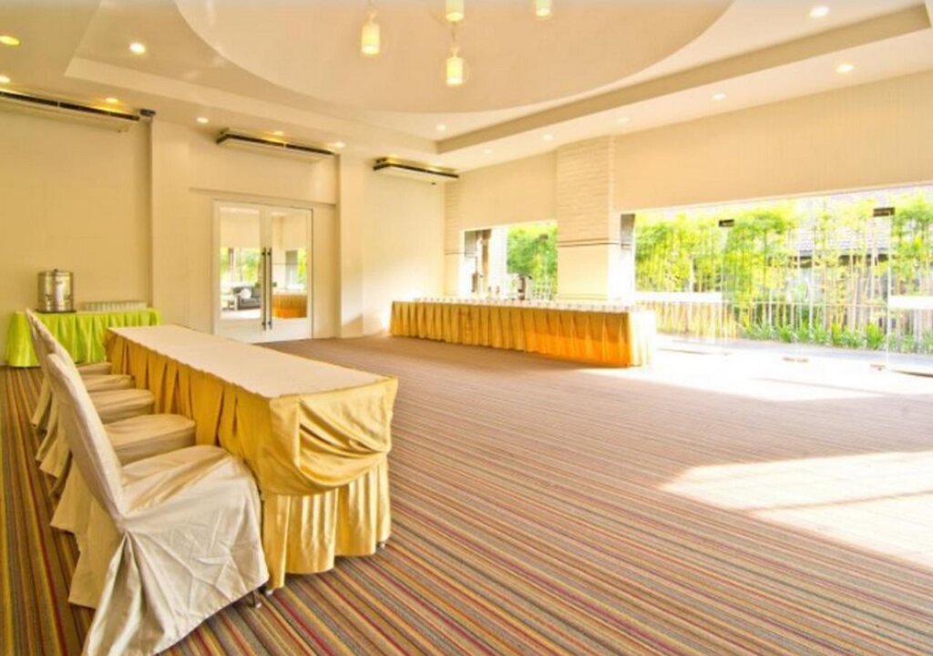Пхитсанулок: The Park Hotel, Phitsanulok