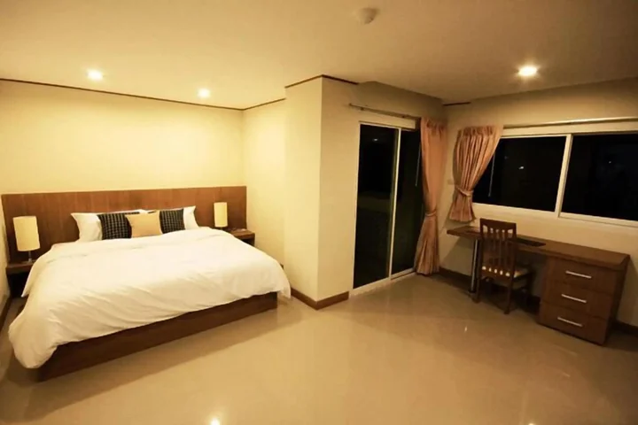 Бангкок: The Chateau Luxury Serviced Apartment