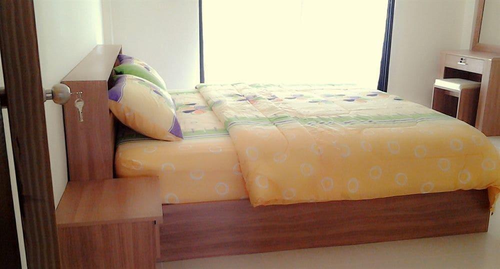 Паттайя: I Rovers Superior Rooms