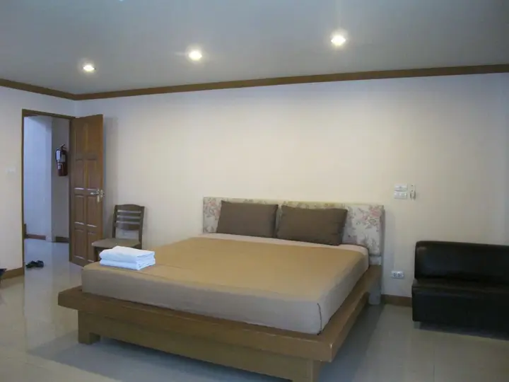 Паттайя: Rouge Service Apartments