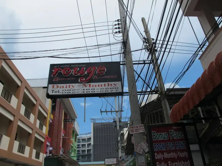Паттайя: Rouge Service Apartments