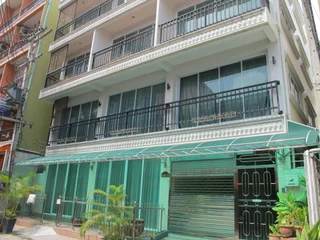Паттайя: Rouge Service Apartments