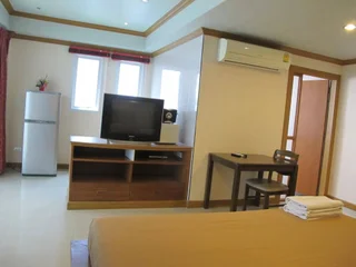 Паттайя: Rouge Service Apartments