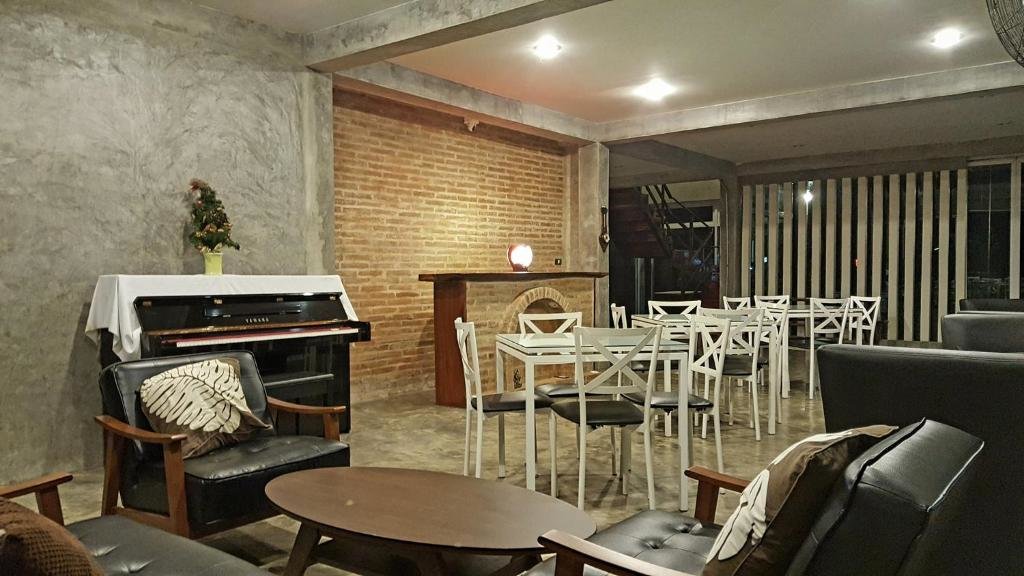 Пхитсанулок: Baan Sanpoom