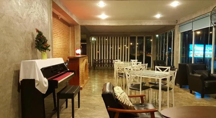 Пхитсанулок: Baan Sanpoom