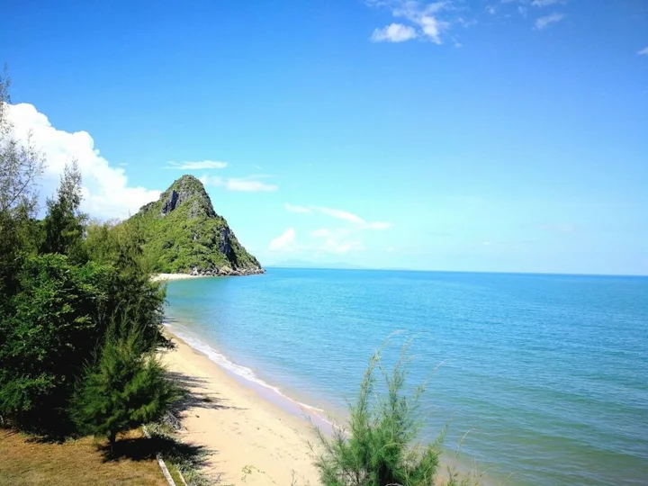Прачуапкхирикхан: Aow Noi Sea View Resort