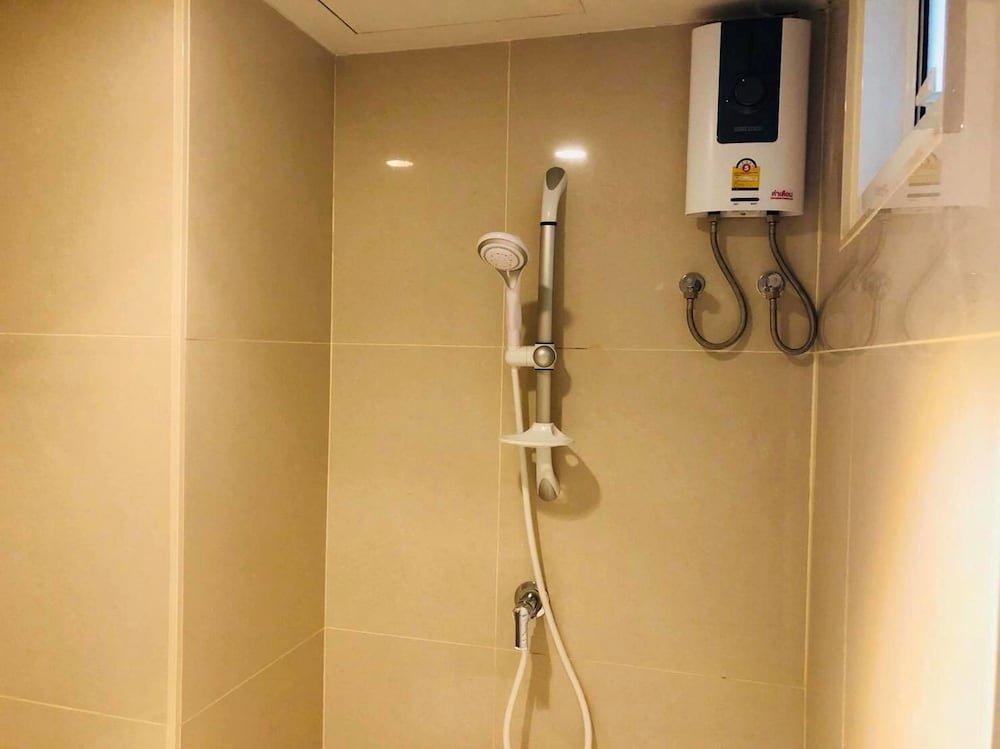 Бангкок: Synsiri 2 Ladprao 98 Apartment